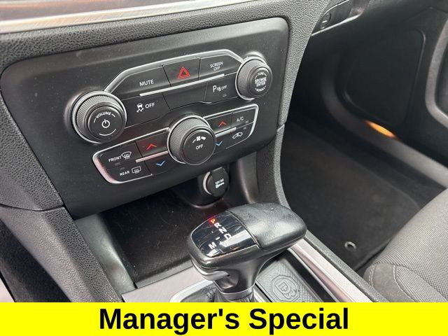 2022 Dodge Charger SXT photo