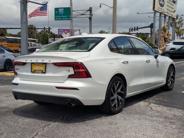Used 2020 Volvo S60 T5 Momentum 4D Sedan