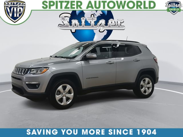 Used 2021 Silver Jeep Latitude image 6
