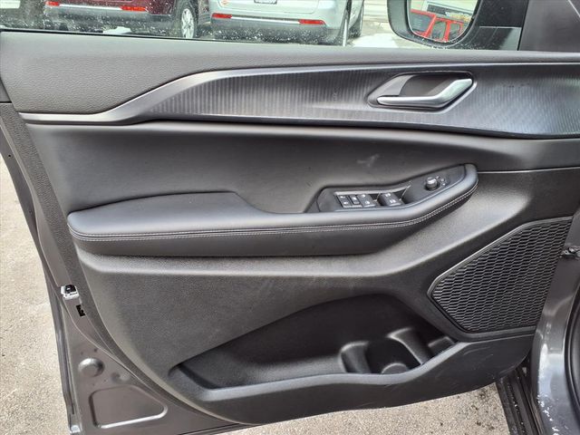 New 2025 Gray Jeep Laredo image 14