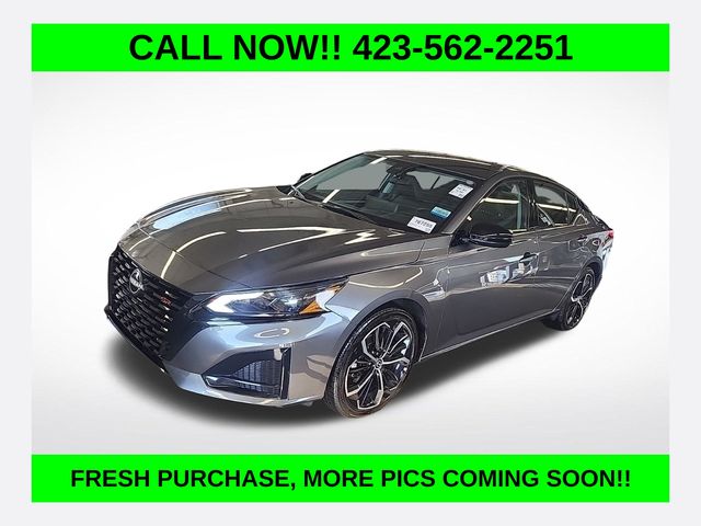 Gray (Gun Metallic) 2026 Nissan Altima Sedan Front-Wheel Drive Continuously Variable Transmission