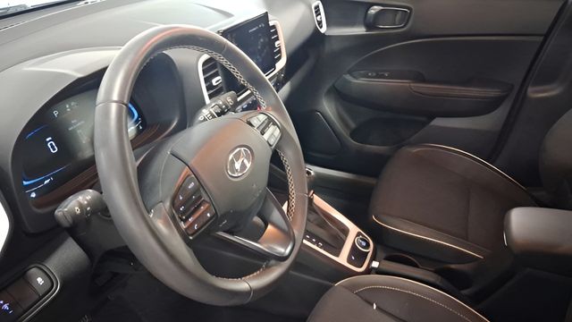 Used 2024 Hyundai Venue SUV