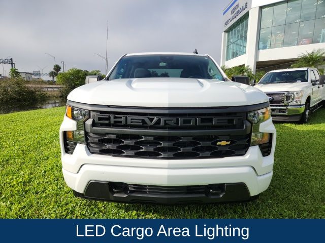 2023 Chevrolet Silverado 1500 Custom 18