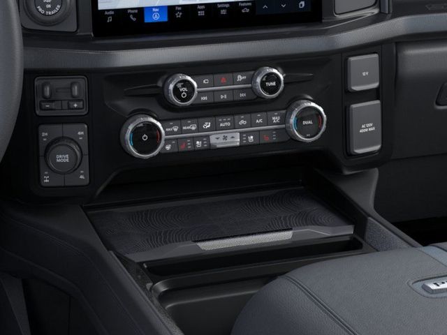 New 2026 Carbonized Gray Metallic Ford F-250® Platinum® image 15