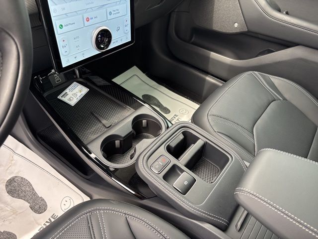 New 2026 White Ford Premium image 20