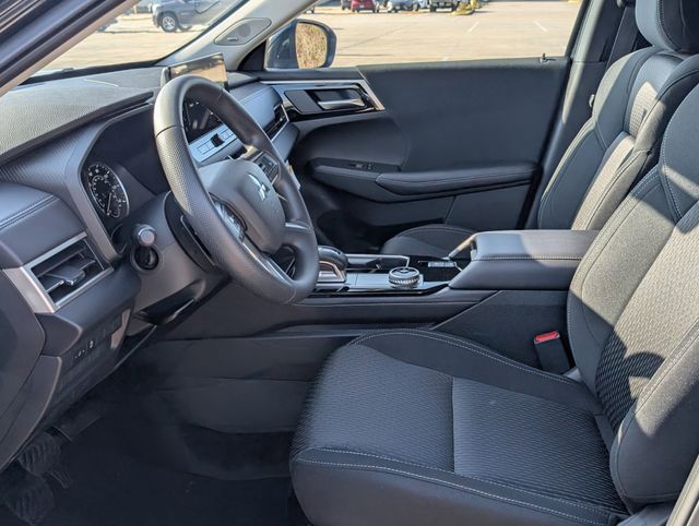 New 2026 Black Mitsubishi ES image 12