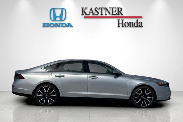 New 2026 Silver Honda Touring image 3
