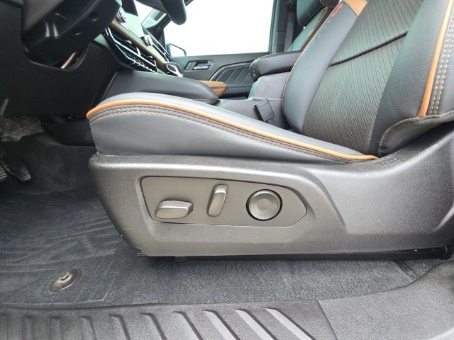 2024 GMC Canyon AT4:C02670