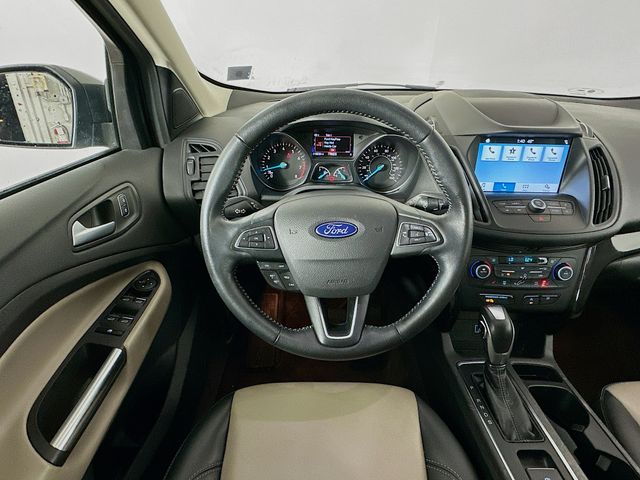 2019 Ford Escape SEL 11