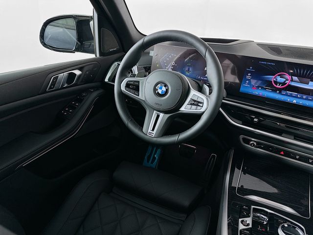 2025 BMW X5 M60i 24