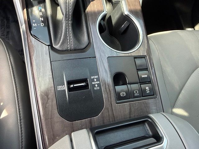 Used 2023 Toyota Highlander SUV