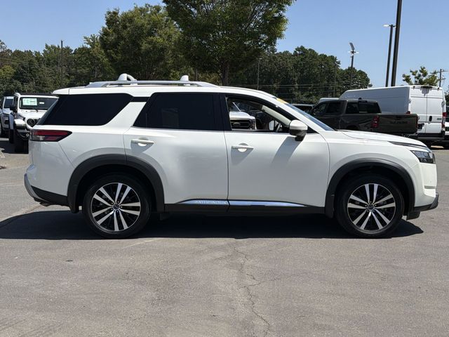 Used 2024 White Nissan Platinum image 14
