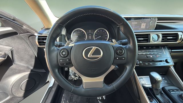 Used 2014  Lexus 250 image 12