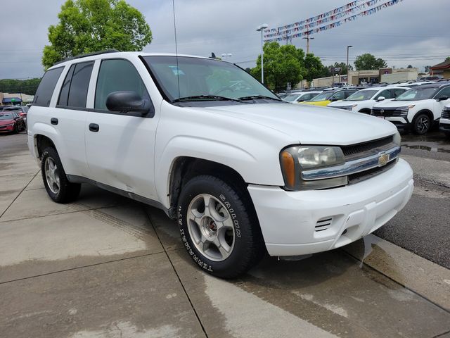 Summit White 2008 Chevrolet Trailblazer SUV / Crossover 4-Speed Automatic Overdrive