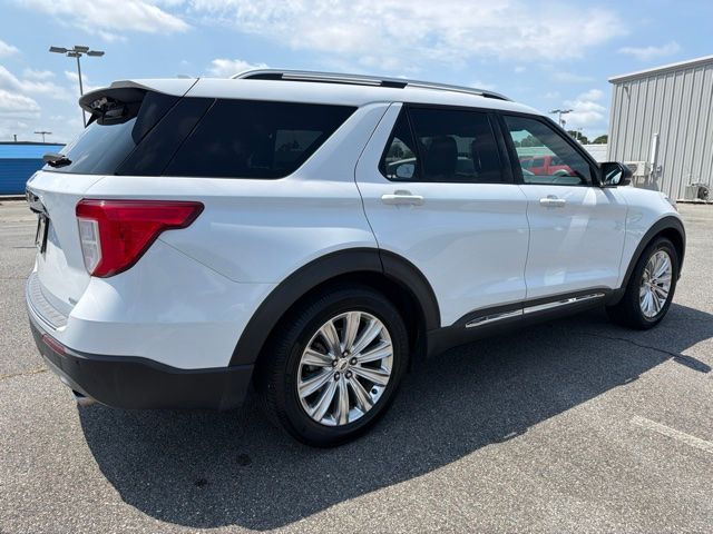 Used 2020 White Ford Limited image 3