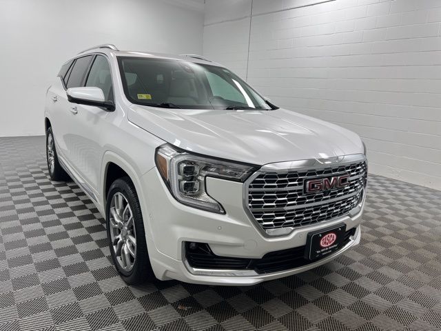 2024 GMC Terrain Denali AWD