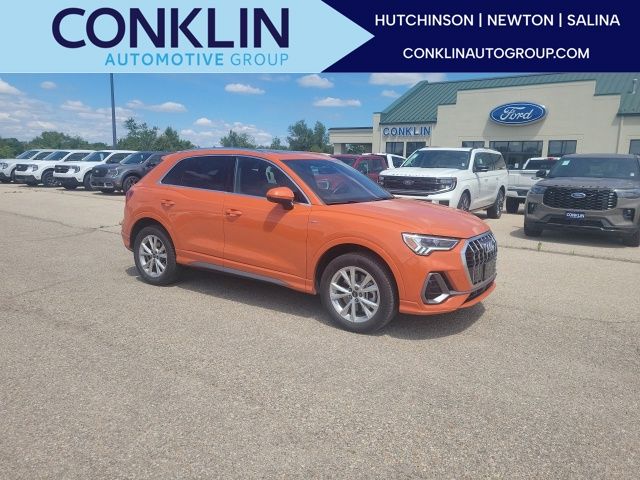 2024 Audi Q3 quattro Premium S Line 45 TFSI