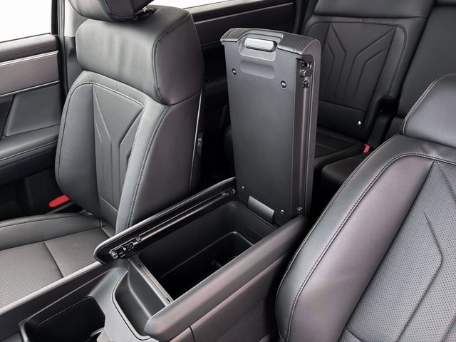 New 2026 White Hyundai SEL image 19