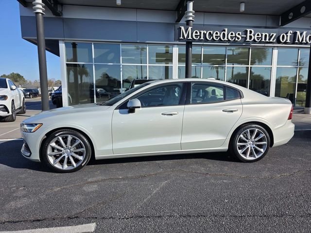 2021 Volvo S60 T5 Momentum FWD