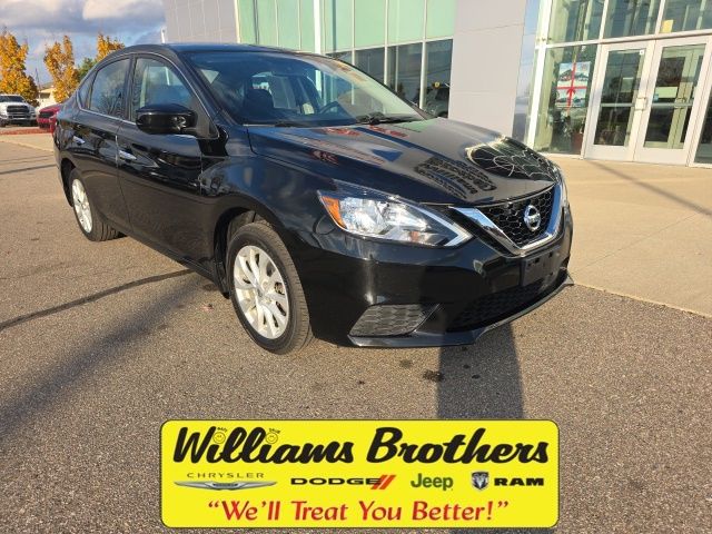 2019 Nissan Sentra SV - Super Black exterior view 3