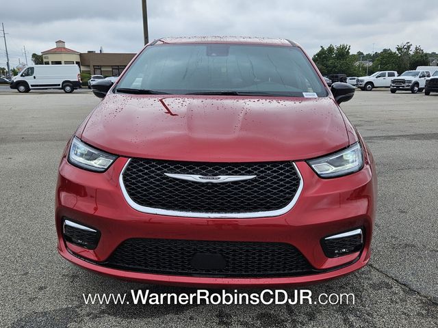 New 2026 Red Chrysler Select image 2