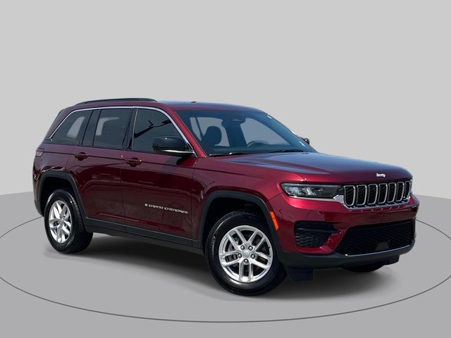 Velvet Red Pearlcoat 2024 Jeep Grand Cherokee SUV / Crossover 4X2 8-Speed Automatic