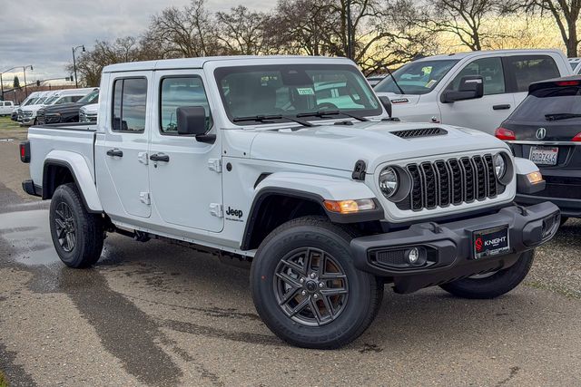 new 2026 Jeep Gladiator car, priced at $37,335