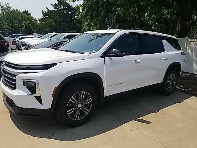 Used 2025 Chevrolet Traverse SUV