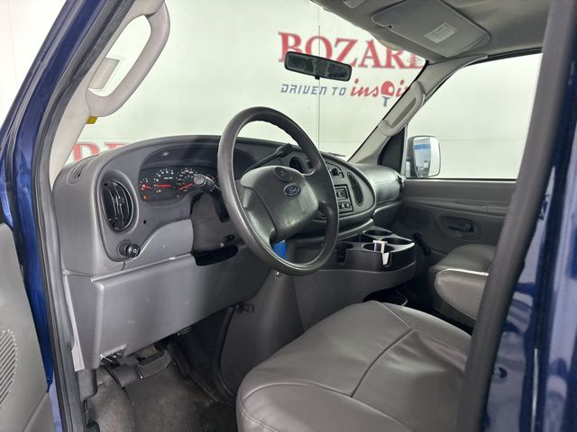 2008 Dark Blue Pearl Ford E-150 XLT RWD