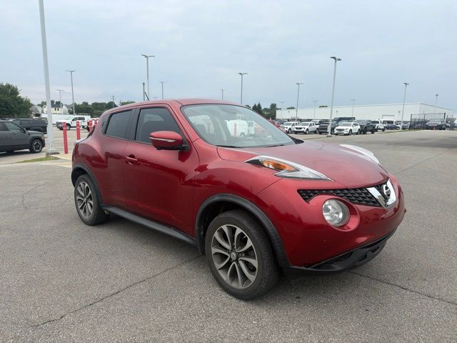 Cayenne Red 2017 Nissan Juke SUV / Crossover Front-Wheel Drive Continuously Variable Transmission