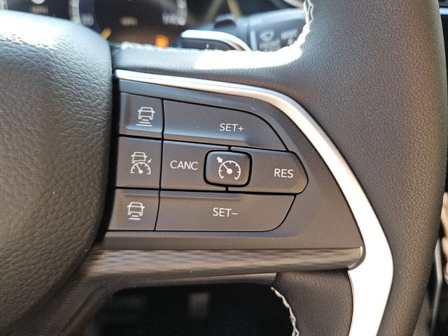 2026 Jeep Grand Cherokee L Laredo 4x4