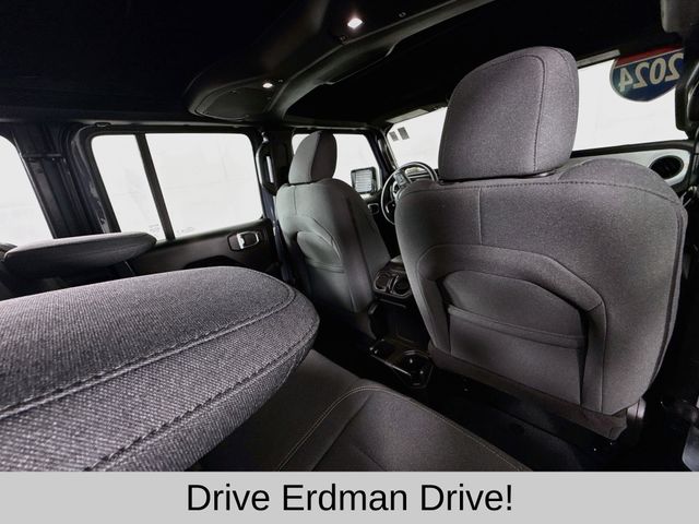 Used 2024 Jeep Wrangler SUV