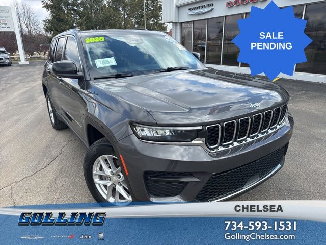 Baltic Gray Metallic Clearcoat 2023 Jeep Grand Cherokee Laredo X 4WD SUV / Crossover Four-Wheel Drive 8-Speed Automatic