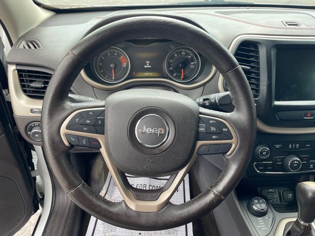 2016 Jeep Cherokee Trailhawk - Bright White Clearcoat exterior view 19