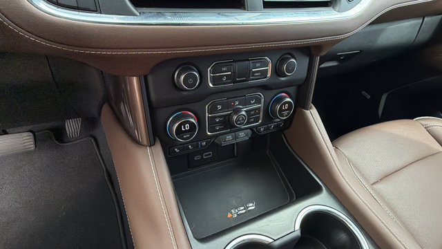 Used 2024 Black Chevrolet High Country image 26