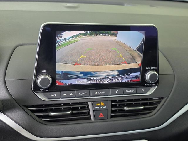 Used 2022 Nissan Altima Sedan