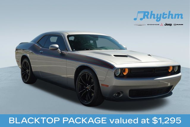 2018 Dodge Challenger SXT RWD