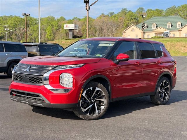 Red Diamond 2022 Mitsubishi Outlander ES S-AWC SUV / Crossover All-Wheel Drive Continuously Variable Transmission