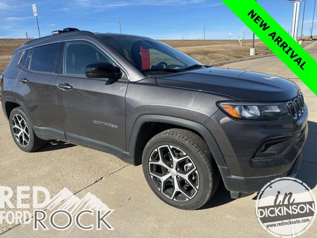2024 Jeep Compass Latitude 4WD