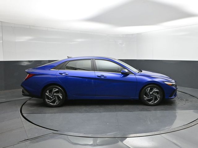 Used 2024 Hyundai Elantra Sedan