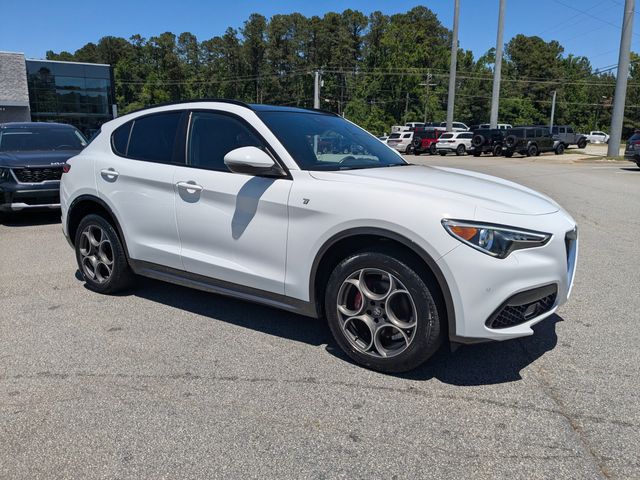 2022 Alfa Romeo Stelvio Ti AWD's photo