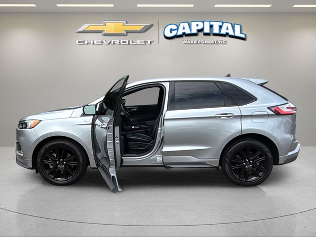 Used 2023 Silver Ford ST Line image 9