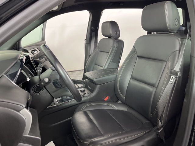 2022 Mosaic Black Metallic Chevrolet Traverse LT Leather AWD SUV