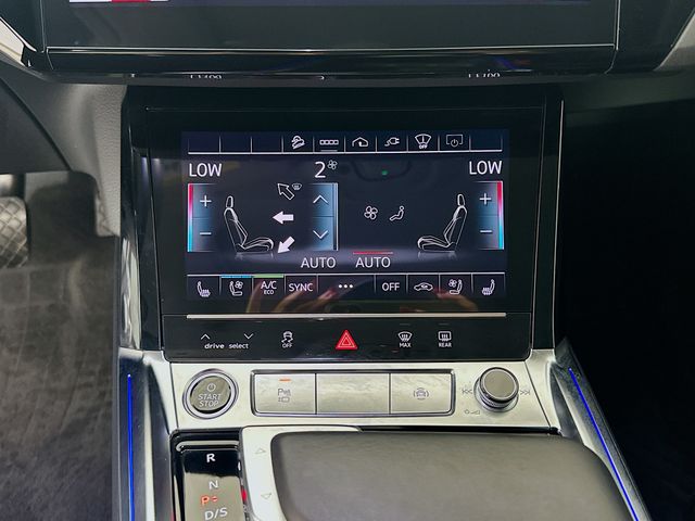 2022 Audi e-tron S Prestige 16