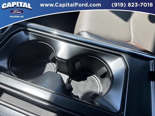 Used 2026 White Ford Lariat image 31