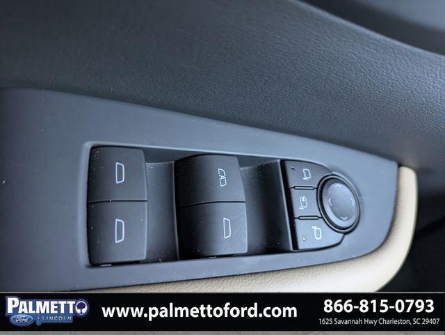 used 2025 Buick Enclave car, priced at $39,195