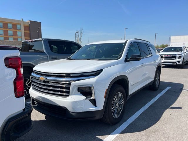 Summit White 2024 Chevrolet Traverse LT FWD SUV / Crossover Front-Wheel Drive 8-Speed Automatic