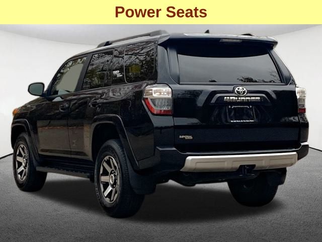 2024 Toyota 4Runner TRD Off-Road Premium 9