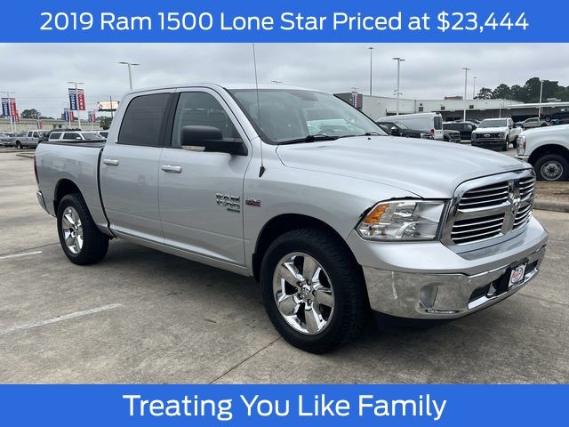 Bright Silver Clearcoat Metallic 2019 RAM 1500 Classic Lone Star Crew Cab RWD Pickup Truck 4X2 8-Speed Automatic