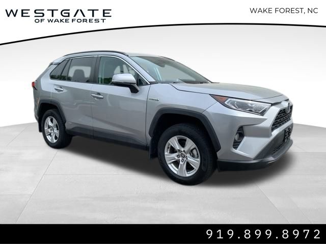 2021 Toyota RAV4 Hybrid XLE photo